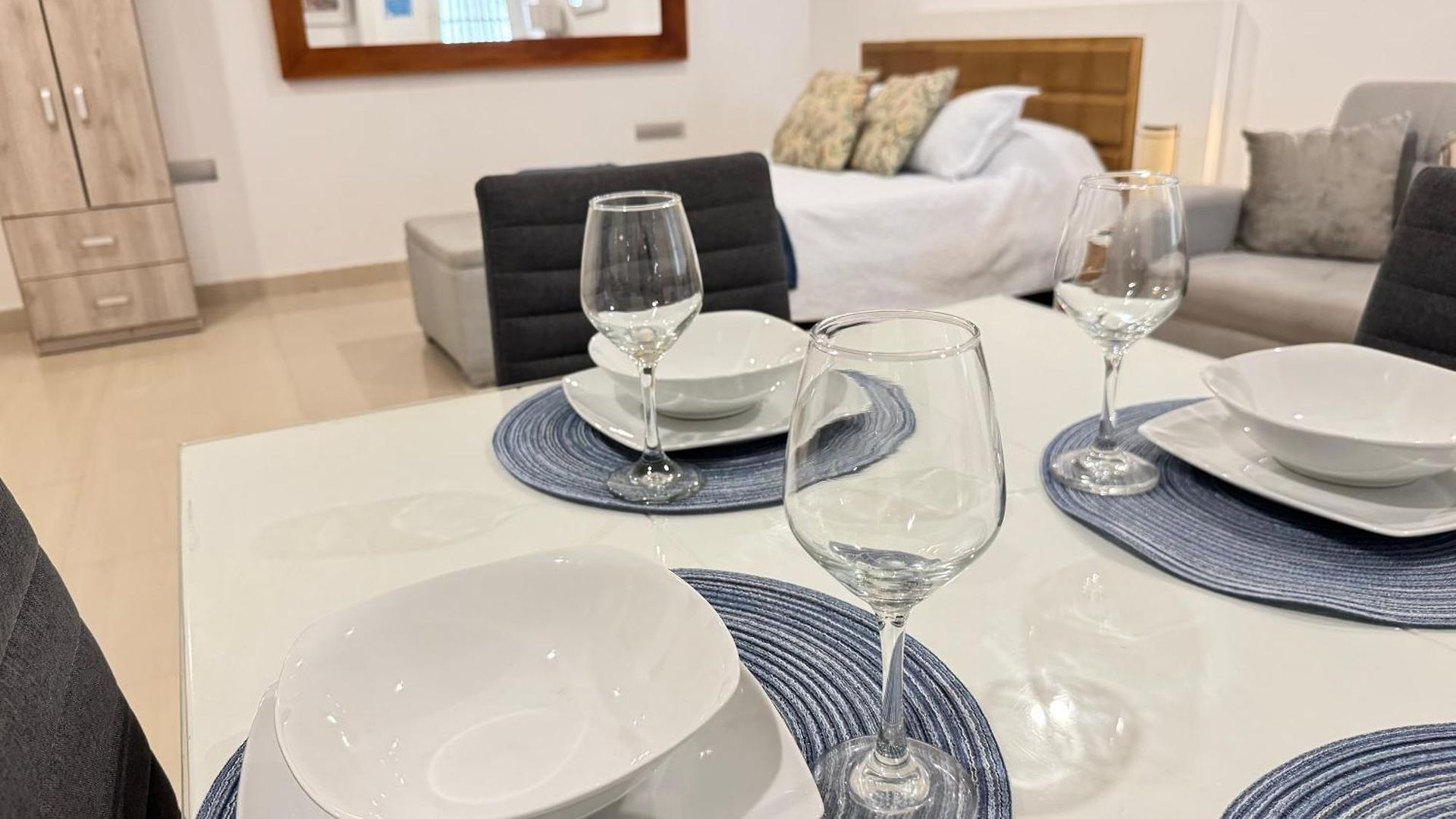Apartamento Hermoso Apto Estudio En La Ciudad Amurallada! *